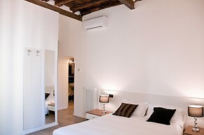 Giuturna Boutique Hotel