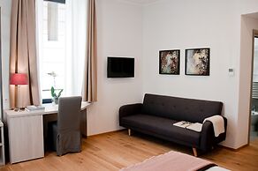 Giuturna Boutique Hotel