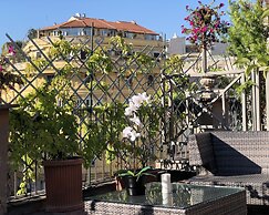 Giuturna Boutique Hotel