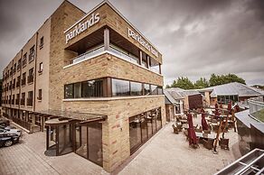 Parklands Hotel & Country Club