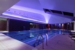 Parklands Hotel & Country Club