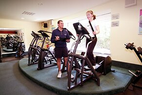 Parklands Hotel & Country Club