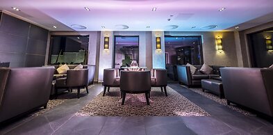 Parklands Hotel & Country Club