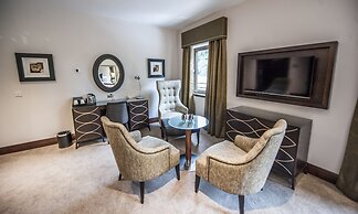 Parklands Hotel & Country Club