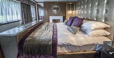 Parklands Hotel & Country Club