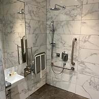 Parklands Hotel & Country Club