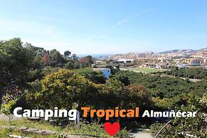 Camping Tropical