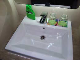 MaxOneHotels.com at Kramat