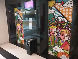 MaxOneHotels.com at Kramat