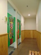 MaxOneHotels.com at Kramat