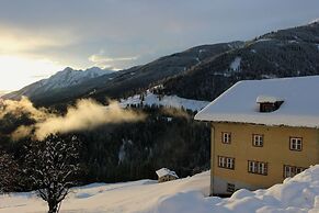hepi Lodge