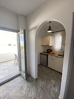 CAELI PAROS by Kostas and Ioanna Studios