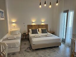 CAELI PAROS by Kostas and Ioanna Studios