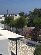 CAELI PAROS by Kostas and Ioanna Studios