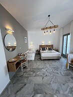 CAELI PAROS by Kostas and Ioanna Studios