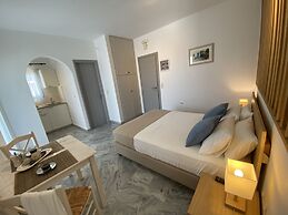 CAELI PAROS by Kostas and Ioanna Studios