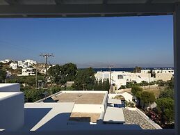 CAELI PAROS by Kostas and Ioanna Studios