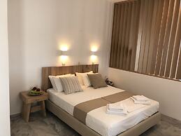 CAELI PAROS by Kostas and Ioanna Studios