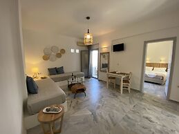 CAELI PAROS by Kostas and Ioanna Studios