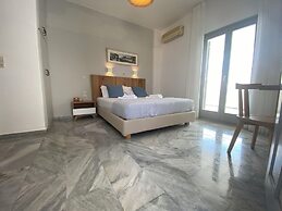 CAELI PAROS by Kostas and Ioanna Studios