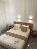 CAELI PAROS by Kostas and Ioanna Studios