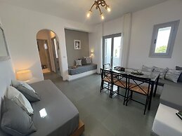 CAELI PAROS by Kostas and Ioanna Studios