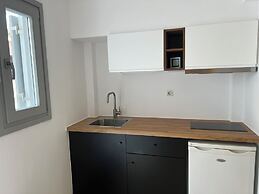 CAELI PAROS by Kostas and Ioanna Studios