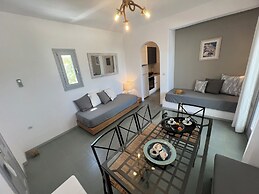 CAELI PAROS by Kostas and Ioanna Studios