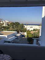 CAELI PAROS by Kostas and Ioanna Studios