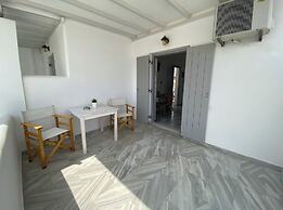 CAELI PAROS by Kostas and Ioanna Studios