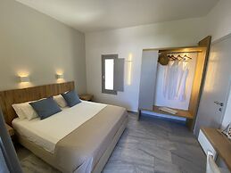 CAELI PAROS by Kostas and Ioanna Studios