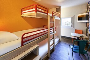 hotelF1 Lyon Sud Oullins