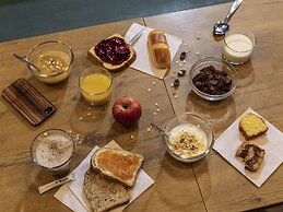 hotelF1 Lyon Sud Oullins