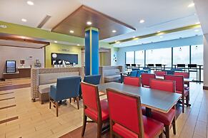 Holiday Inn Express & Suites Uniontown, an IHG Hotel