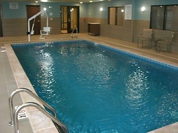 Holiday Inn Express & Suites Uniontown by IHG