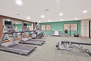 Holiday Inn Express & Suites Uniontown by IHG