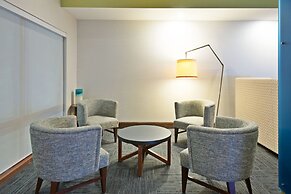 Holiday Inn Express & Suites Uniontown by IHG