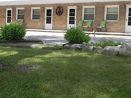 The Triangle Motel