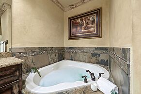 Blanco Riverside Cottages & RV