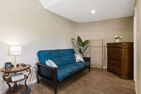 Blanco Riverside Cottages & RV