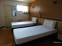 RueMango Apartelle and Suites