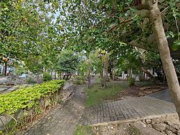Meili Beach Resort