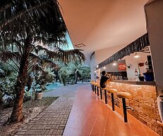 Meili Beach Resort