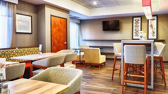 Holiday Inn Express Bordentown - Trenton South by IHG