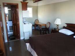 Golden Gate Lodging