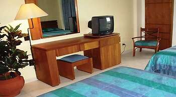 Nueva Toledo Suites & Hotel