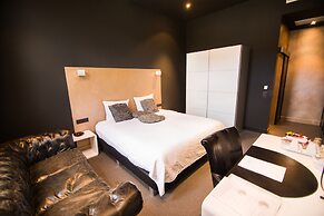 Hotel Moon