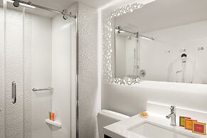 LUMA Hotel Times Square