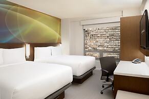 LUMA Hotel Times Square