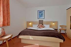 Hotel Garni Tirol
